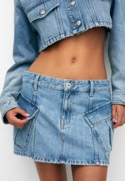 PULL & BEAR With PocketsGonna A CampanaStone Blue Denim Donna Gonne PUC21B0JV-K11 12 PULL & BEAR With PocketsGonna A CampanaStone Blue Denim Donna Gonne PUC21B0JV-K11 -PULL - BEAR Negozio 6b06e5d3ccae4e8a89cb38f460b90194