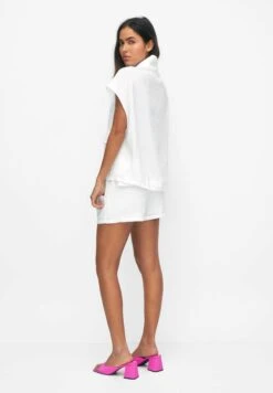 PULL & BEAR High Neck With PocketsSmanicatoWhite Donna Giacche E Blazer PUC21G0HY-A11 -PULL - BEAR Negozio 6c780d9588ee47f1b0d1585da04f6cb2