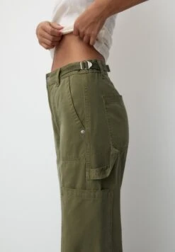 PULL & BEAR CarpenterJeans A SigarettaKhaki Donna Jeans PUC21N0M8-N11 -PULL - BEAR Negozio 6d1e755109074101ae6472cf74a258ea