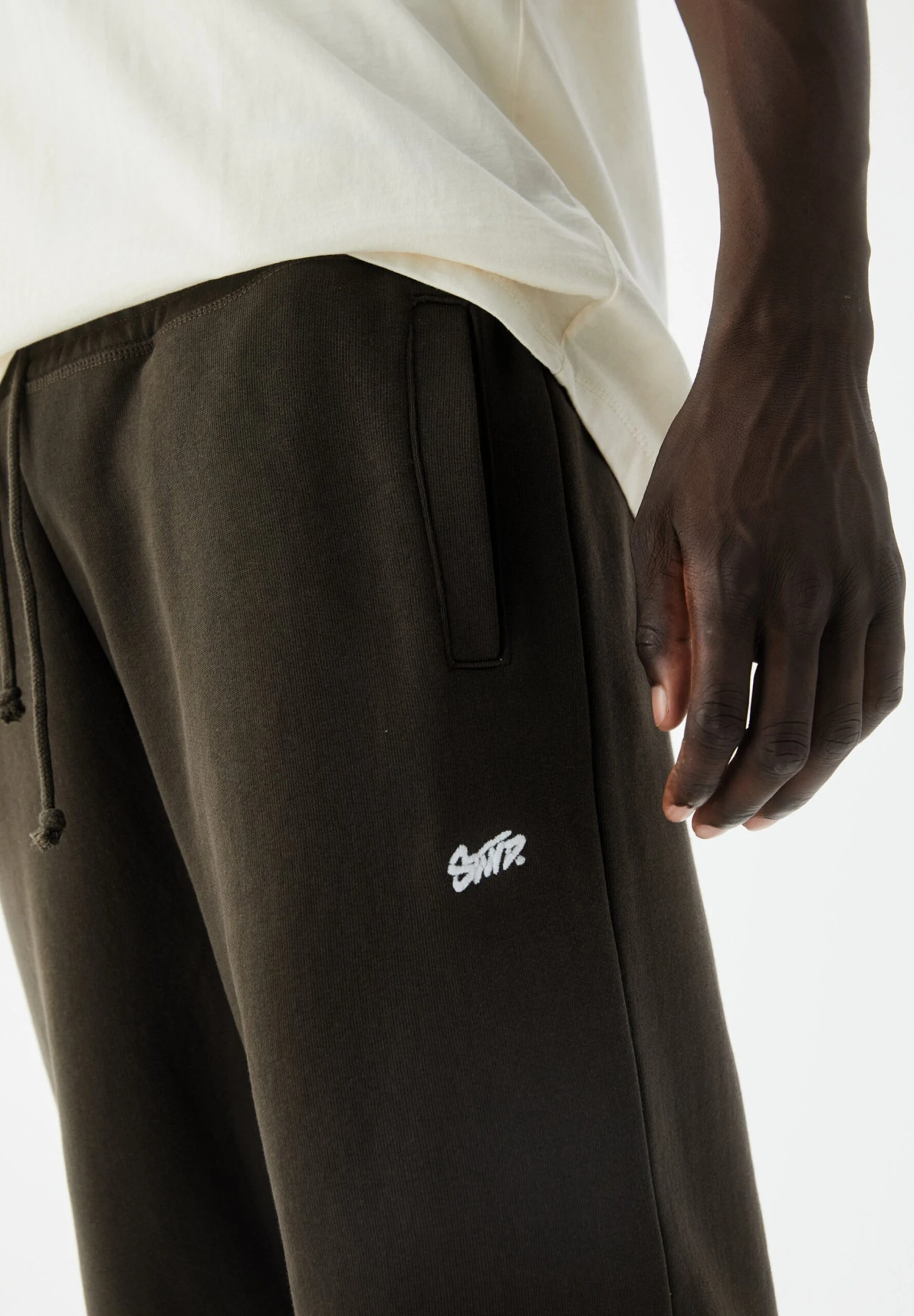 PULL & BEAR Standard Fit - Joggers - Pantaloni Sportivi - Light Brown 7 PULL & BEAR Standard Fit - Joggers - Pantaloni Sportivi - Light Brown - immagine 5