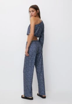 PULL & BEAR AsymmetricCamicettaDark Blue Donna Camicie E Bluse PUC21E11Y-K11 -PULL - BEAR Negozio 6d9aec5ead394c3c98549b888b1e45d5