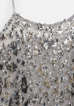 PULL & BEAR SEQUINNED STRAPPY-SHORT - Vestito Elegante - Silver-coloured 19 PULL & BEAR SEQUINNED STRAPPY-SHORT - Vestito Elegante - Silver-coloured -PULL - BEAR Negozio 700312e1d36d4e2189044493c2a22991