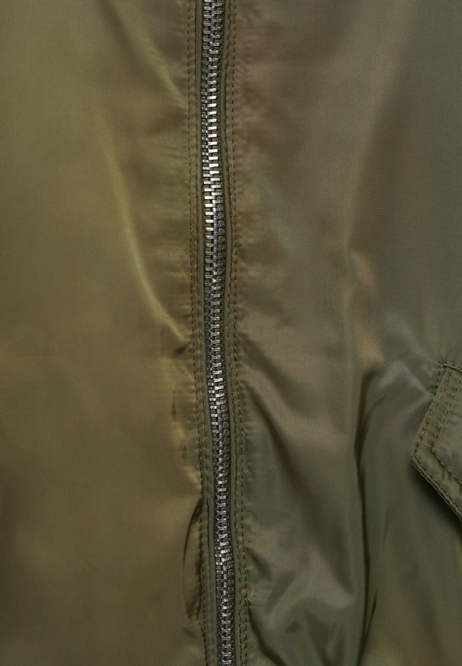 PULL & BEAR Zipped Basic- Giubbotto Bomber - Khaki 8 PULL & BEAR Zipped Basic- Giubbotto Bomber - Khaki - immagine 6