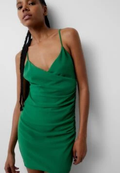 PULL & BEAR Short With Surplice NecklineTubinoGreen Donna Vestiti PUC21C14M-M11 11 PULL & BEAR Short With Surplice NecklineTubinoGreen Donna Vestiti PUC21C14M-M11 -PULL - BEAR Negozio 72483be2954a4aa8a38f122b6c5c1eb6