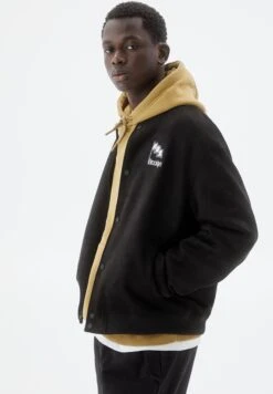 PULL & BEAR Giacca In SimilpelleBlack Uomo Giacche PUC22T0SV-Q11 -PULL - BEAR Negozio 75d07185f7c54477846af5d84b545e69