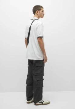 PULL & BEAR With Contrast Collar - Polo - White -PULL - BEAR Negozio 76a84371686c43948c351c19c4069c3c