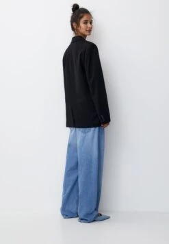 PULL & BEAR Basic Double-Breasted ButtonedBlazerBlack Donna Giacche E Blazer PUC21G0IH-Q11 13 PULL & BEAR Basic Double-Breasted ButtonedBlazerBlack Donna Giacche E Blazer PUC21G0IH-Q11 -PULL - BEAR Negozio 776ffa303b6c4a658ca292dea5e0c69a