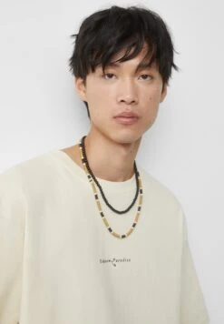 PULL & BEAR Short Sleeve Unknown Paradise T-Shirt Con StampaSand Uomo T-shirt E Polo PUC22O1PG-B11 -PULL - BEAR Negozio 781070f09c02413fb6cb3858a2d0b392