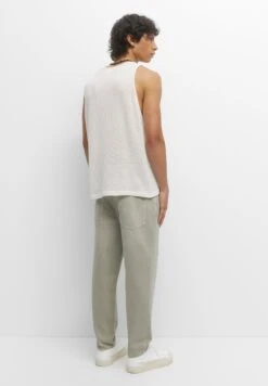 PULL & BEAR Jeans A SigarettaKhaki Uomo Jeans PUC22G0PP-N11 -PULL - BEAR Negozio 79c8fe1010ea475c92b2dad5482c486d