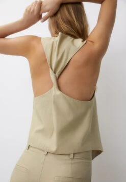 PULL & BEAR With Back DetailSmanicatoSand Donna Giacche E Blazer PUC21G0IY-B11 -PULL - BEAR Negozio 7b22d5e1dcfc4bddb5759d15cbdd12fc