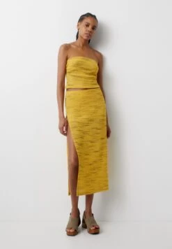 PULL & BEAR Midi - Gonna A Campana - Yellow 9 PULL & BEAR Midi - Gonna A Campana - Yellow -PULL - BEAR Negozio 82a0c347302f42caabcd9e3664505178