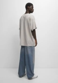 PULL & BEAR Short Sleeve With SloganT-Shirt Con StampaTaupe Uomo T-shirt E Polo PUC22O1P7-B11 -PULL - BEAR Negozio 834798d1a3ad4e289a6406a6c21825ae