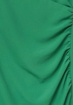 PULL & BEAR Short With Surplice NecklineTubinoGreen Donna Vestiti PUC21C14M-M11 13 PULL & BEAR Short With Surplice NecklineTubinoGreen Donna Vestiti PUC21C14M-M11 -PULL - BEAR Negozio 840de22efaab4fadb39ca525d4fc30f6