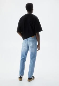 PULL & BEAR Vintage FadeJeans A SigarettaStone Blue Denim Uomo Jeans PUC22G0PS-K12 -PULL - BEAR Negozio 8b9f9c206c3a4fbc835eb44e4f1f3cf5