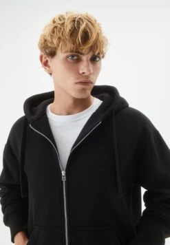 PULL & BEAR Basic Hoodie - Felpa Con Zip - Black -PULL - BEAR Negozio 9077598bbfe54ae4aff8e67aaa45b958