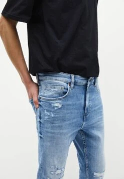 PULL & BEAR Ripped - Jeans Slim Fit - Light Blue Denim -PULL - BEAR Negozio 930bae48b49743ecb245ff7e6ff879e3