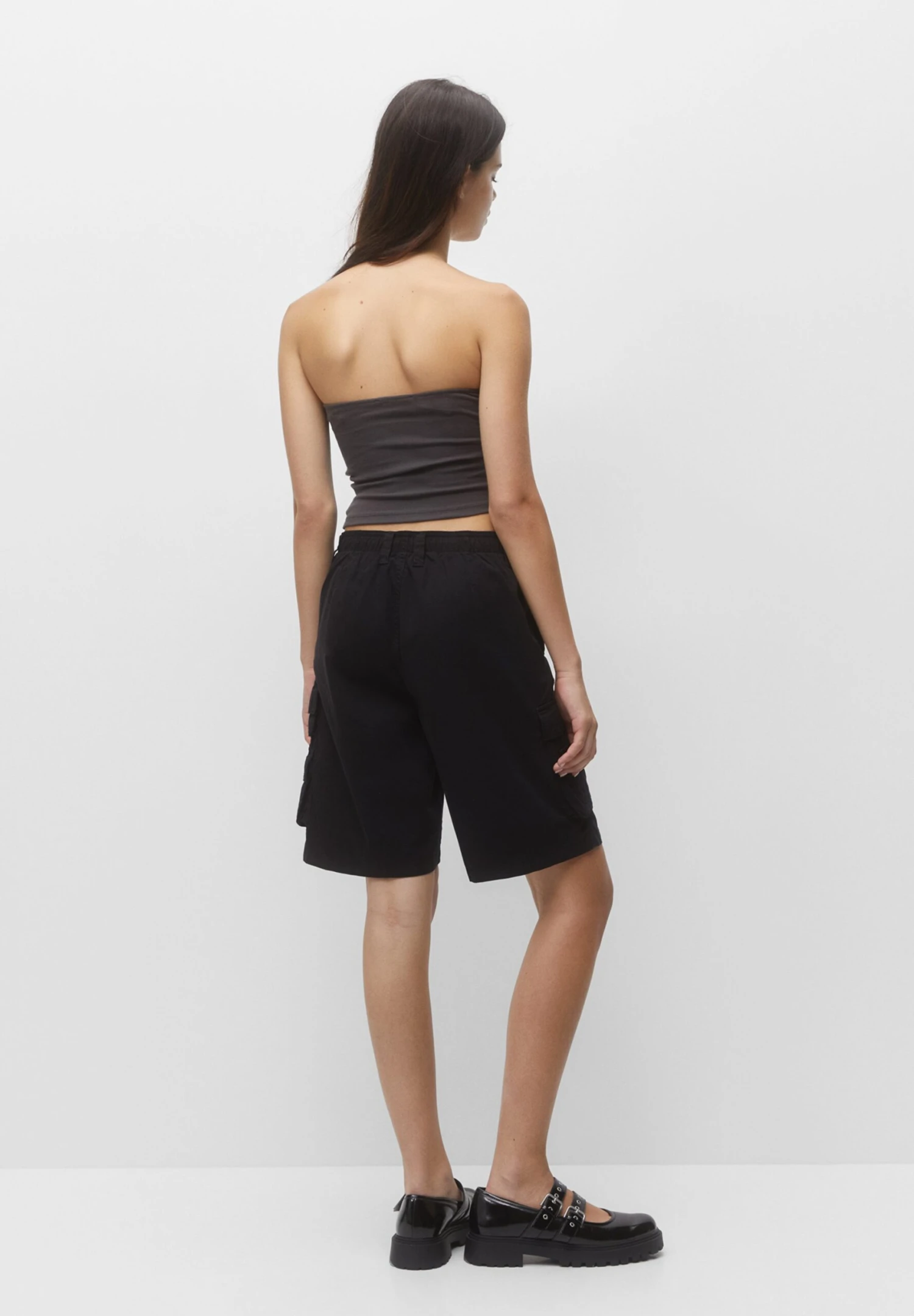 PULL & BEAR Guns N RosesBandeauTopDark Grey Donna T-shirt E Top PUC21D2H5-C11 5 PULL & BEAR Guns N RosesBandeauTopDark Grey Donna T-shirt E Top PUC21D2H5-C11 - immagine 3