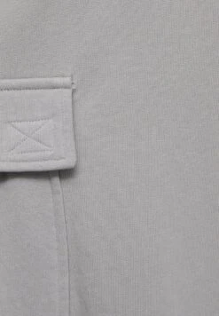 PULL & BEAR JoggersPantaloni CargoLight Grey Uomo Pantaloni PUC22E0F0-C11 16 PULL & BEAR JoggersPantaloni CargoLight Grey Uomo Pantaloni PUC22E0F0-C11 -PULL - BEAR Negozio 954d21ef521e43c08bdc7a0d983a9905