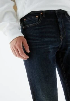 PULL & BEAR Comfort- Jeans Slim Fit - Light Blue -PULL - BEAR Negozio 9baeda94c2e747989870d9efea2fdac4