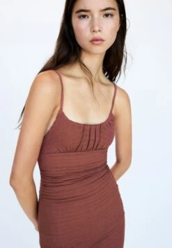 PULL & BEAR MIDI - Vestito Casual - Light Brown -PULL - BEAR Negozio 9c799c117387438c8ec81773205305e6