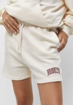 PULL & BEAR Brooklyn Jogger Bermuda- Pantaloni Sportivi - Beige -PULL - BEAR Negozio 9f0d0f19e73544c9b291916b37547f94