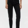 PULL & BEAR Mom Fit - Jeans Tapered Fit - Black -PULL - BEAR Negozio a02e2a05aa7647b397d06d9b9ed98313