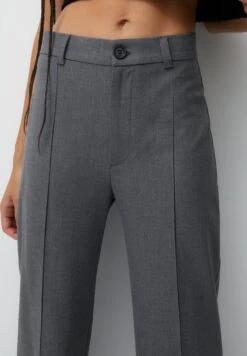 PULL & BEAR With Seam DetailPantaloniLight Grey Donna Pantaloni PUC21A0LL-C11 -PULL - BEAR Negozio a15db1e87edc4e6d84a1ce1ce3a88a38
