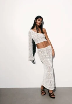 PULL & BEAR Crochet MidiGonna A TubinoBeige Donna Gonne PUC21B0J9-B11 -PULL - BEAR Negozio a49d63baca2949489ed95df4af2c1bd8