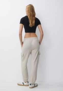 PULL & BEAR JoggersPantaloni CargoSand Donna Pantaloni PUC21A0VQ-B11 -PULL - BEAR Negozio a69d992e8d8e40fa82d03fd76b05ddd8