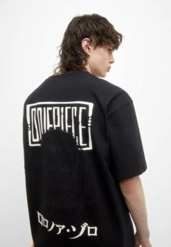 PULL & BEAR One Piece - T-Shirt Con Stampa - Black -PULL - BEAR Negozio a7c69ad7e9d44be2ae9f649b3c726d3d