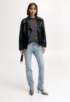 PULL & BEAR Giacca In SimilpelleBlack Donna Giacche E Blazer PUC21G0E1-Q11 -PULL - BEAR Negozio aa2143f94425459d8a2d877c81874a79