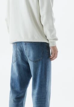 PULL & BEAR Jeans A SigarettaStone Blue Denim Uomo Jeans PUC22G0Q0-K12 -PULL - BEAR Negozio acd42936857c48d98d2fb61840e47d60