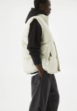 PULL & BEAR Basic - Puffer Gilet - Smanicato - White -PULL - BEAR Negozio ad399175e4fc4d2fb5856b666c01da8e