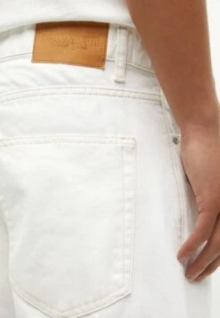 PULL & BEAR Wide Leg Jeans BaggyWhite Uomo Jeans PUC22G0PC-A11 -PULL - BEAR Negozio afc6a26ee5c14d57902fe7ef4802a2fc