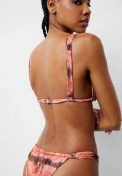 PULL & BEAR With Wide StrapsBikini Pezzo SopraPink Donna Moda Mare PUC81J03F-J11 -PULL - BEAR Negozio b4f6f80e29834c7ca60b78280cdbdb54