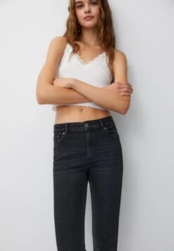PULL & BEAR Mid-Waist BasicJeans Skinny FitBlack Donna Jeans PUC21N0M9-Q11 -PULL - BEAR Negozio b56c6be642aa4a138fde87f39e11aa55