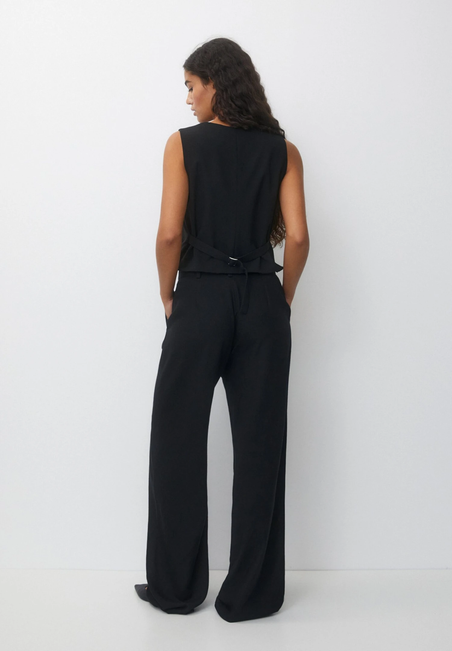 PULL & BEAR Buttoned SmanicatoBlack Donna Giacche E Blazer PUC23L001-Q11 5 PULL & BEAR Buttoned SmanicatoBlack Donna Giacche E Blazer PUC23L001-Q11 - immagine 3