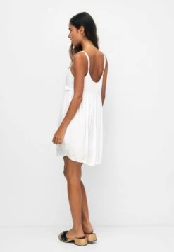 PULL & BEAR Embroidered ShortVestito EstivoWhite Donna Vestiti PUC21C14F-A11 -PULL - BEAR Negozio b98d77fcb4c6493eb2191e23e78f5084