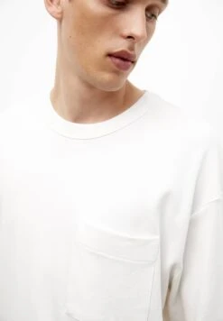 PULL & BEAR Short SleeveWith PocketT-Shirt BasicWhite Uomo T-shirt E Polo PUC22O1N4-A11 12 PULL & BEAR Short SleeveWith PocketT-Shirt BasicWhite Uomo T-shirt E Polo PUC22O1N4-A11 -PULL - BEAR Negozio bc65a5b968074c929638624e7e342bc1