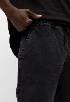 PULL & BEAR Basic Pantaloni SportiviBlack Uomo Pantaloni Sportivi E Joggers PUC22E0EQ-Q11 -PULL - BEAR Negozio bf3d5fe01401456f913d3245a0e9c571