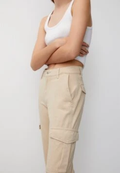 PULL & BEAR Pocket Pantaloni CargoOchre Donna Pantaloni PUC21A0SC-O12 -PULL - BEAR Negozio bf83a2695faf42fcaa06166f0cbfc74b