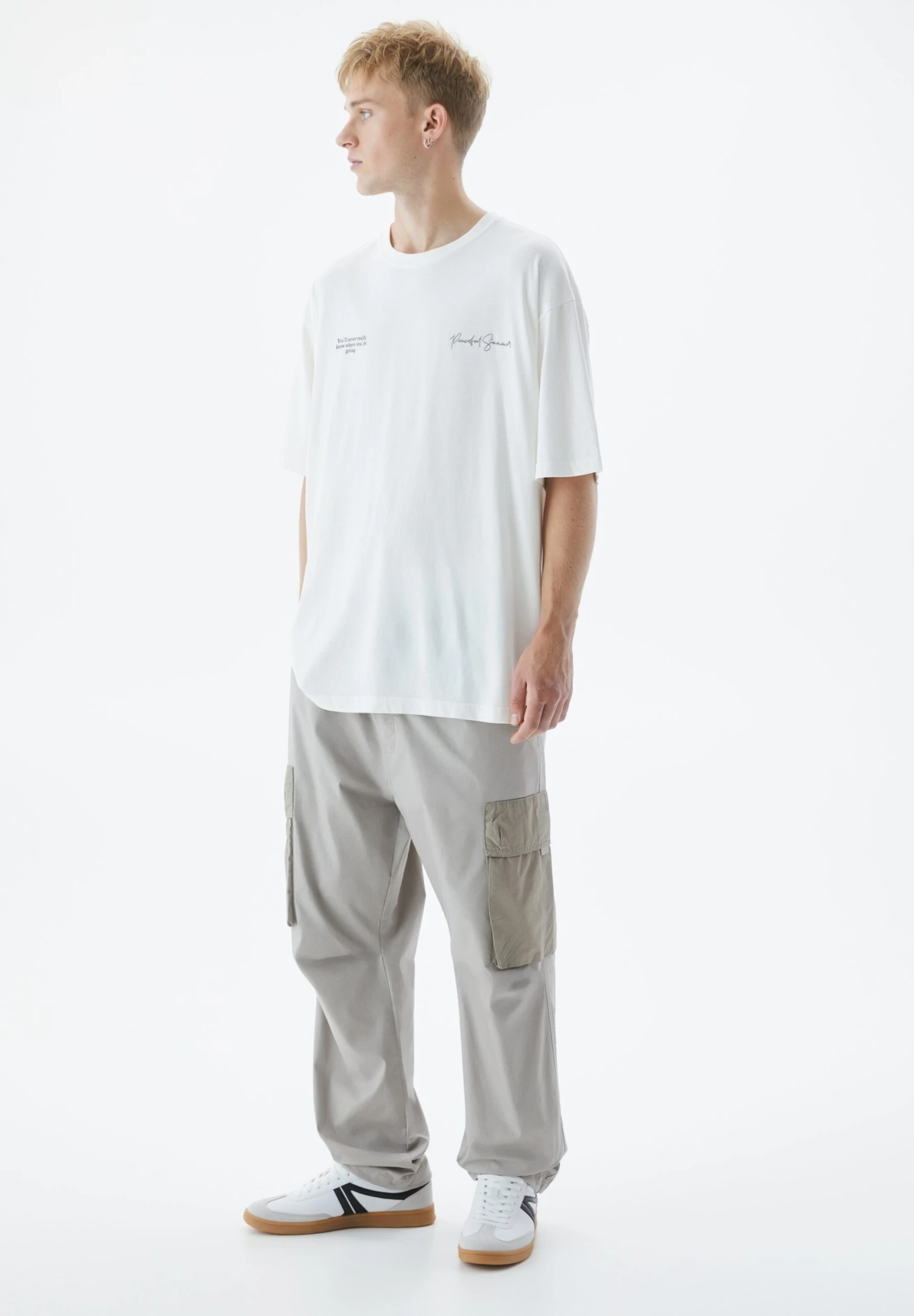 PULL & BEAR Short SleeveT-Shirt Con StampaWhite Uomo T-shirt E Polo PUC22O1QQ-A11 4 PULL & BEAR Short SleeveT-Shirt Con StampaWhite Uomo T-shirt E Polo PUC22O1QQ-A11 - immagine 2