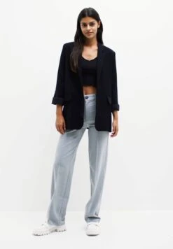 PULL & BEAR Basic Rolled-Up Sleeve BlazerBlazerBlack Donna Giacche E Blazer PUC21G091-Q11 -PULL - BEAR Negozio c1d36a4813dd4e9ca93de05aed137ccf