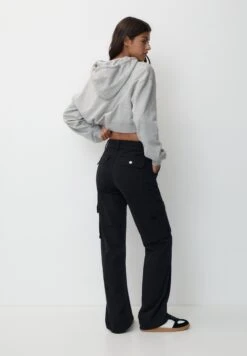 PULL & BEAR BasicPantaloni CargoBlack Donna Pantaloni PUC21A0UZ-Q11 -PULL - BEAR Negozio c2a8d2c702064b41952fcdd424160e56