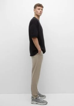 PULL & BEAR Basic - Chino - Beige -PULL - BEAR Negozio c2fe2edd64504926b0c07701562bfc60