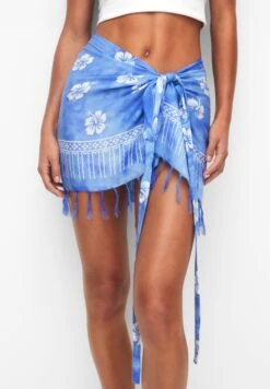 PULL & BEAR Sarong Flowers - Accessorio Da Spiaggia - Blue 11 PULL & BEAR Sarong Flowers - Accessorio Da Spiaggia - Blue -PULL - BEAR Negozio c65892de15134d88a09c56b816e120c4