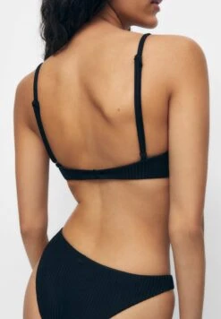 PULL & BEAR Bikini Pezzo SopraBlack Donna Moda Mare PUC81A00Z-Q11 -PULL - BEAR Negozio c98b4dde0abd41c688b0ae272f7f314d