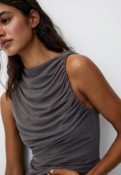 PULL & BEAR Sleeveless Gathered Details CamicettaDark Grey Donna Camicie E Bluse PUC21E12C-C11 -PULL - BEAR Negozio cbcd53e9eddf4e1aa8da49a68ed4d25f