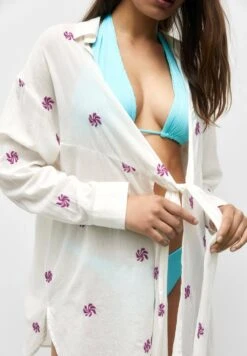 PULL & BEAR With Floral Embroidery Accessorio Da SpiaggiaWhite Donna Moda Mare PUC81H00F-A11 -PULL - BEAR Negozio cd4248d6f30245198bc525cfee534766