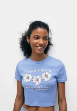 PULL & BEAR Short Sleeve GraphicT-Shirt Con StampaStone Blue Denim Donna T-shirt E Top PUC21D2FX-K11 -PULL - BEAR Negozio d0fc9bf009d44deaa0d4fa6c282e9b73